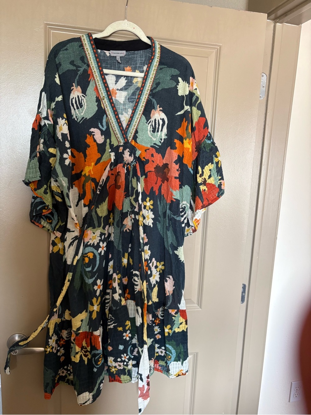 Floral V-Neck Tunic Dress with Tie - Black Multi